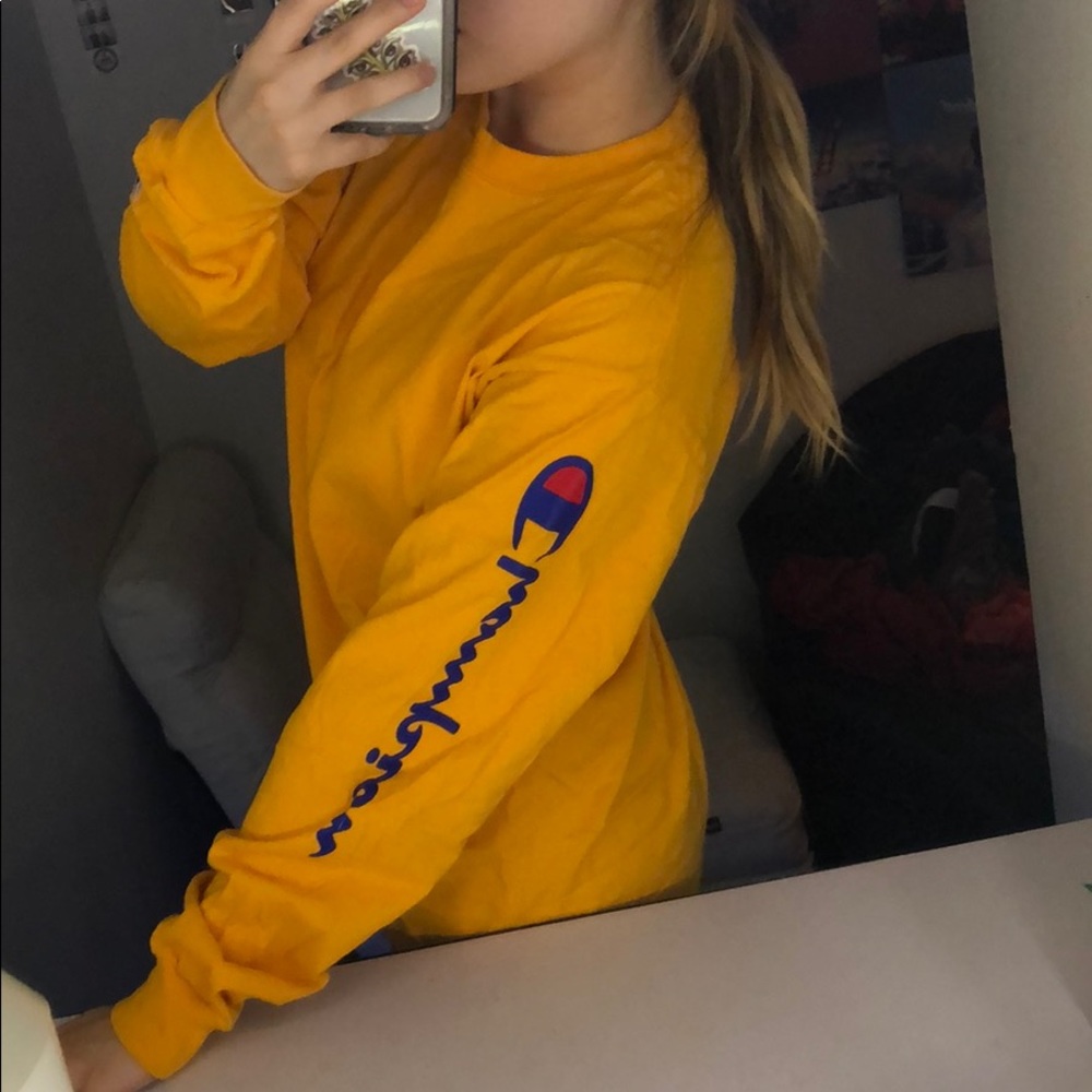 Unisex Champion long sleeve shirt